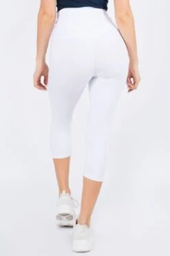 High-Rise Essential Capri Leggings -Selected Women's Clothing Store 518SD WHT 3 caa59d58 9783 42fb a6a6 1c427b2335bc