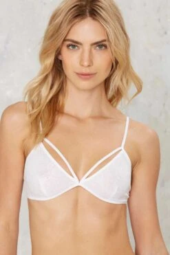 Pretty In Lace Triangle Bralette -Selected Women's Clothing Store 69008.0.detail