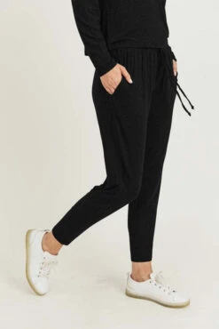 Basic Knit Drawstring Joggers -Selected Women's Clothing Store 827JG001 BLK 3 l