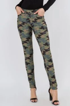 Camouflage 5-Pocket Jeggings With Belt Loops
