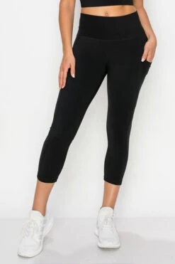 SUPER SOFT Active Capri Legging With Pockets -Selected Women's Clothing Store ACT817120 BLK1