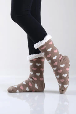 Hearts Printed Faux Sherpa Thermal Slipper Socks -Selected Women's Clothing Store TMSK040 02