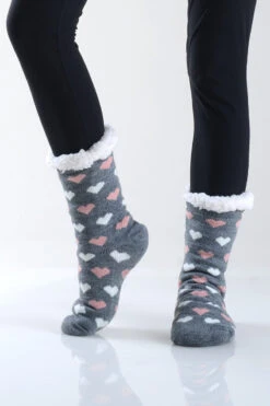 Hearts Printed Faux Sherpa Thermal Slipper Socks -Selected Women's Clothing Store TMSK040 06