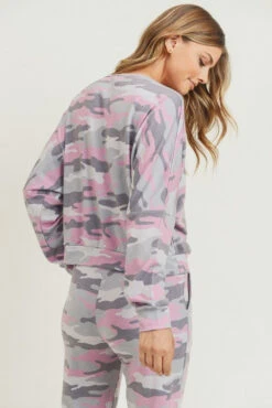 Relaxed Camo Print Pullover Top -Selected Women's Clothing Store TP2300 PNK 4 l
