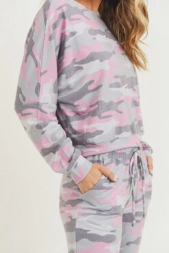 Relaxed Camo Print Pullover Top -Selected Women's Clothing Store TP2300 PNK 6 l